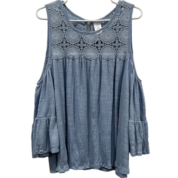 Time and Tru Tops - Time and Tru Blue Sleeveless Blouse